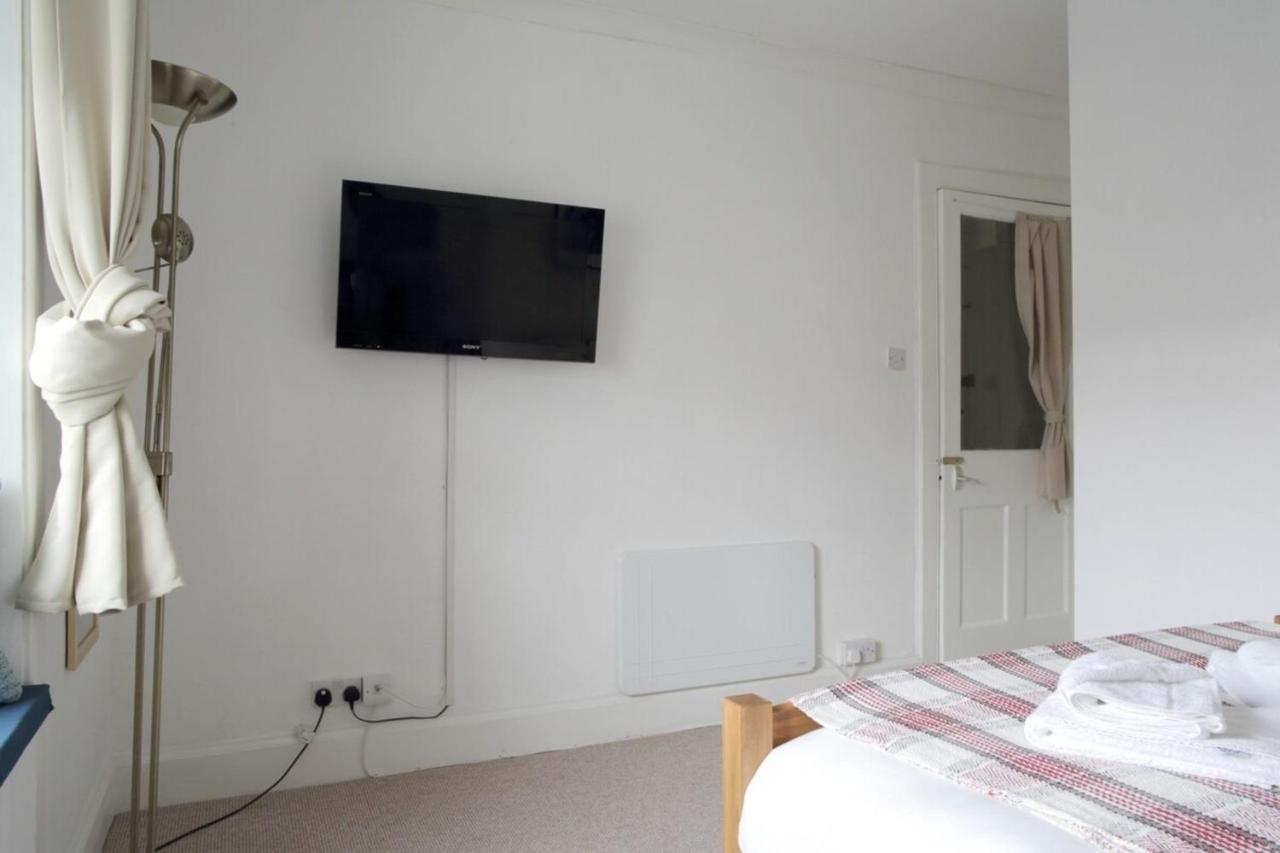 Two Bedroom Flat By Royal Mile! Edinburgh Buitenkant foto